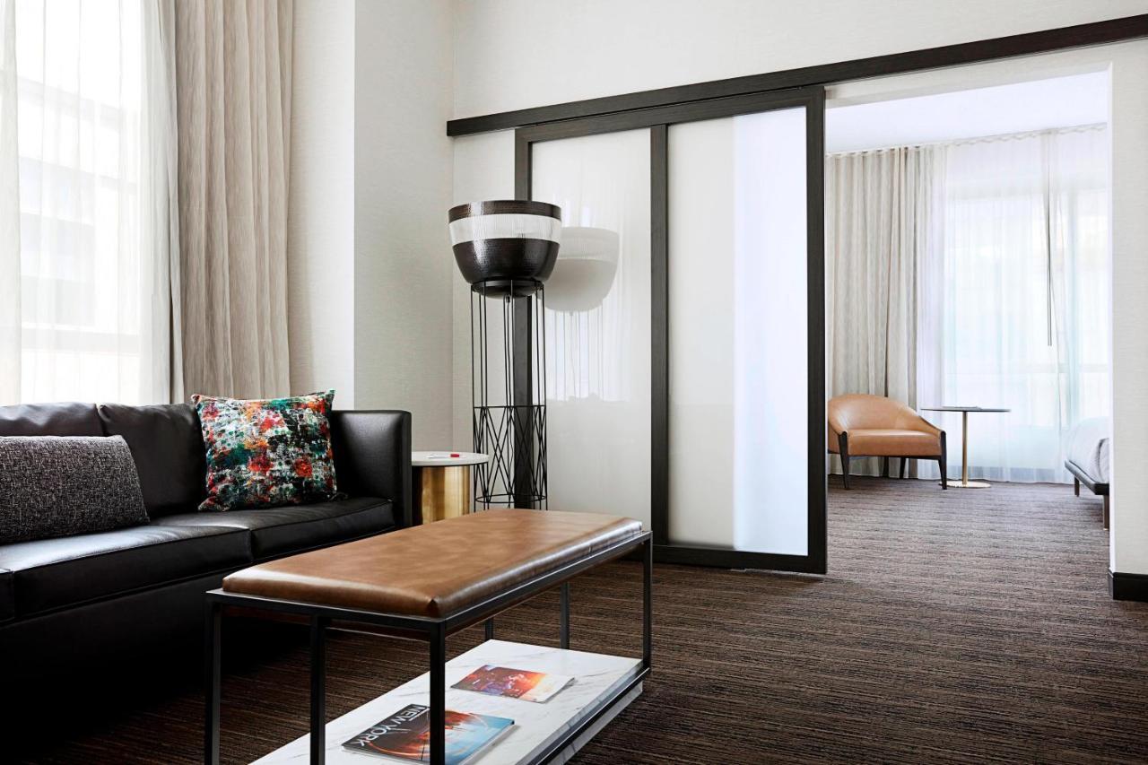 New York Marriott At The Brooklyn Bridge Hotell Exteriör bild